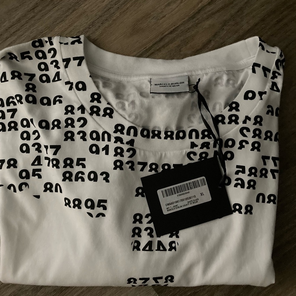 Marcelo Burlon County of Milan Black and White Graphic Tee
